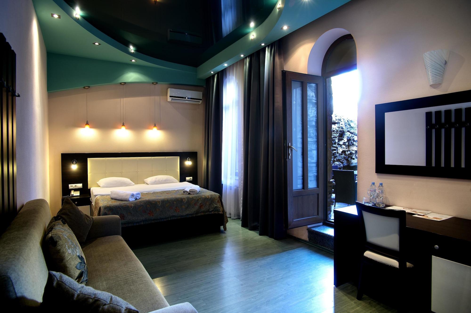 Coral Boutique Hotel Tbilisi Exterior photo