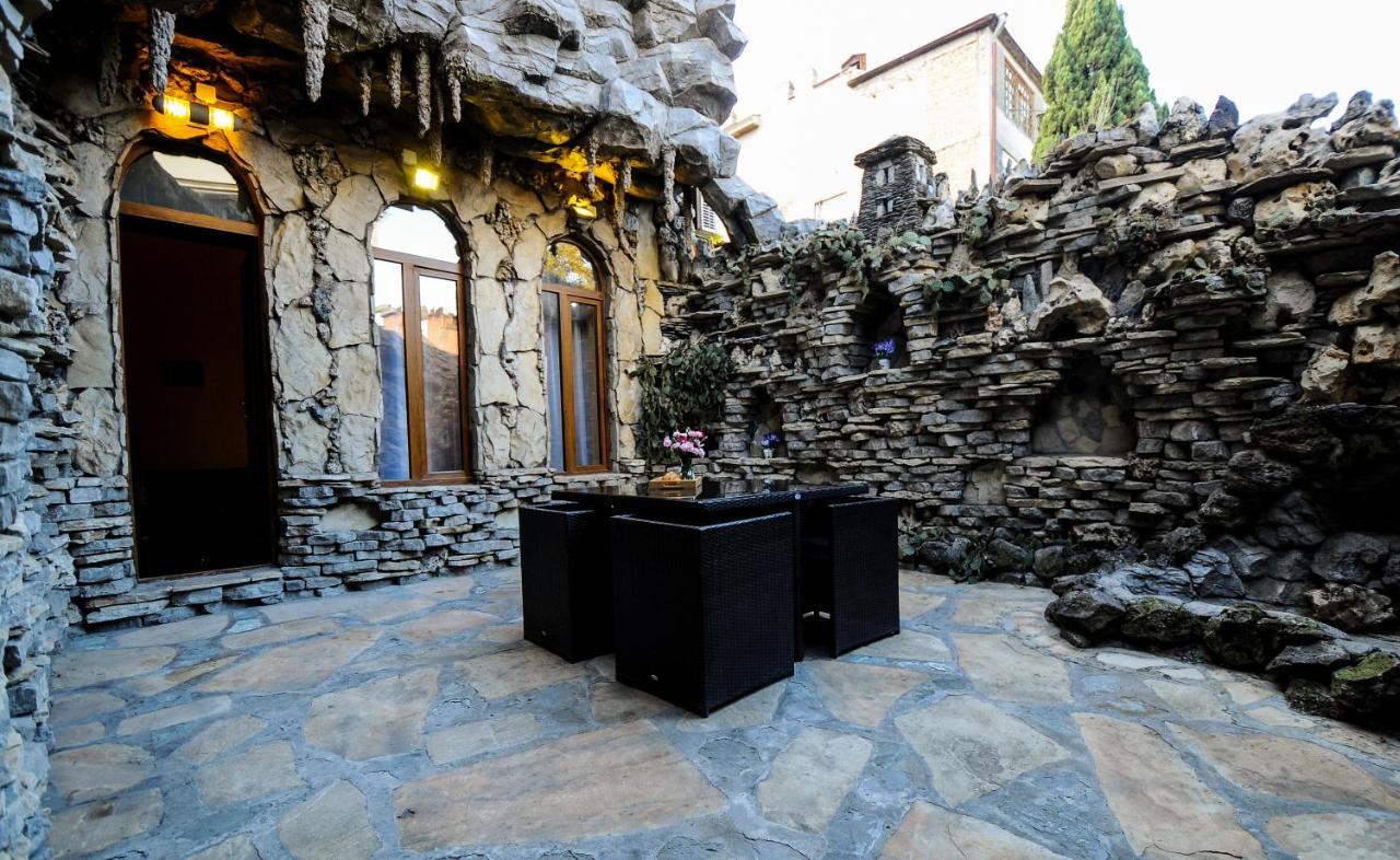 Coral Boutique Hotel Tbilisi Exterior photo