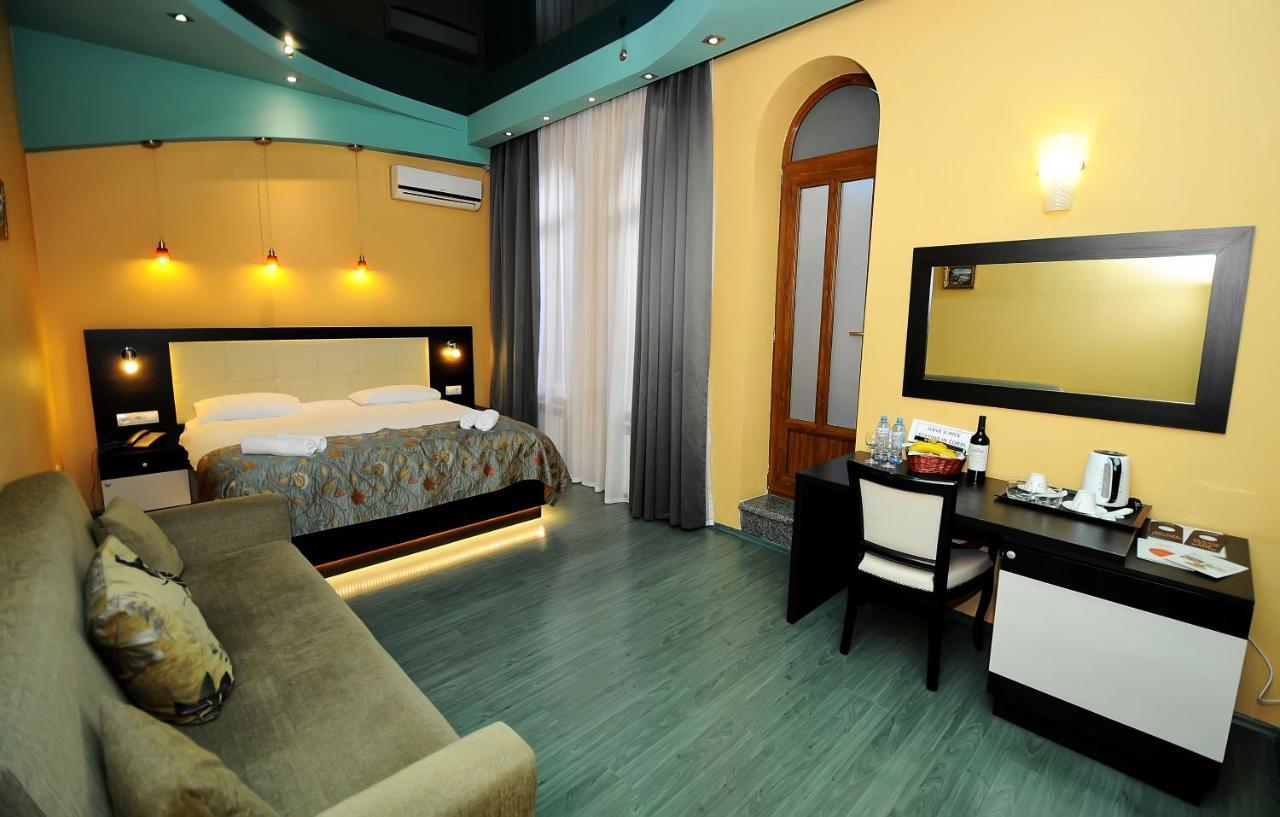 Coral Boutique Hotel Tbilisi Exterior photo