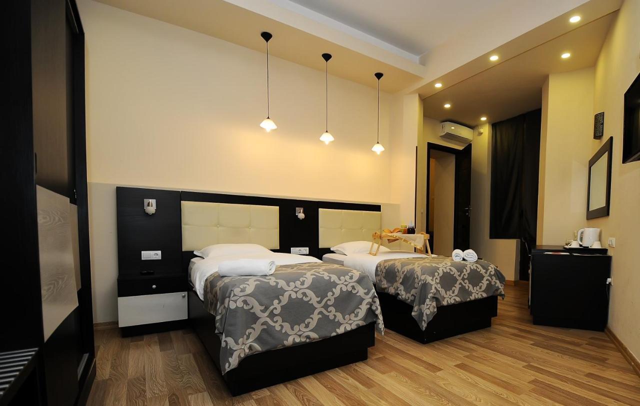 Coral Boutique Hotel Tbilisi Exterior photo