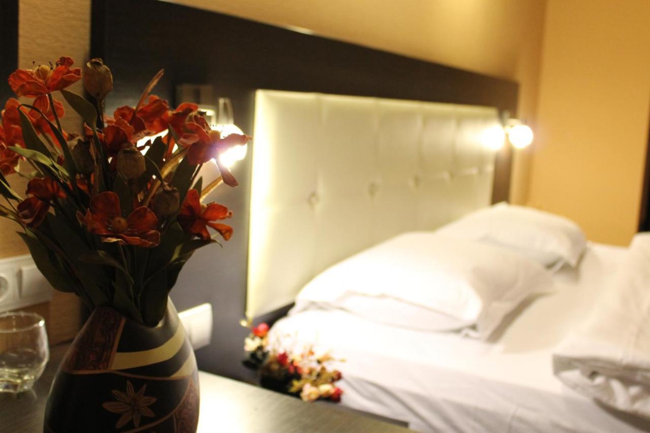 Coral Boutique Hotel Tbilisi Exterior photo